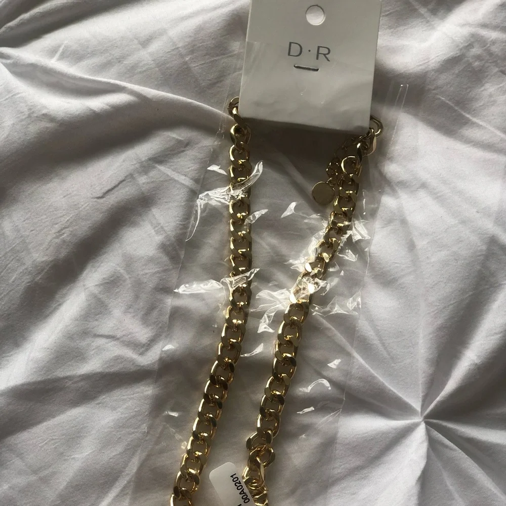 Chain - Picture 3 of 3